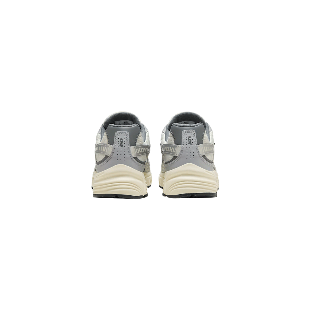 Nike Initiator "Light Bone Smoke Grey"