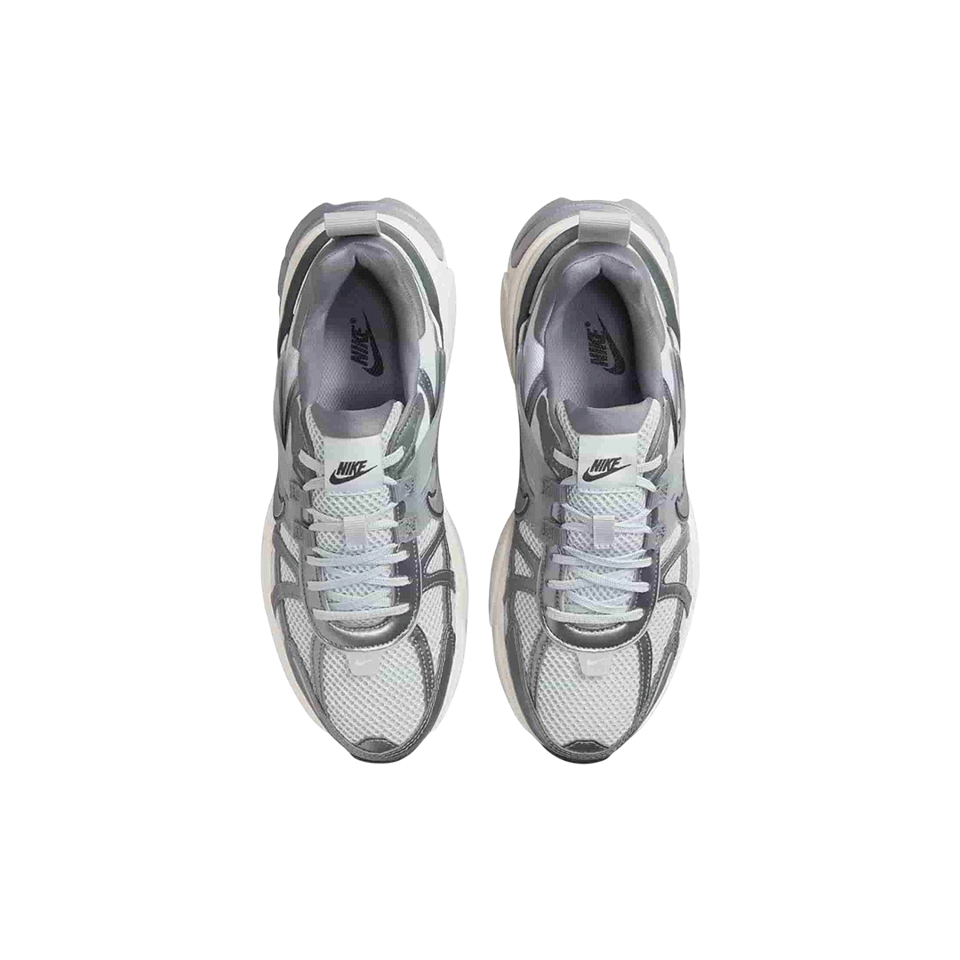 Nike V2K Run "Platinum Wolf Grey"