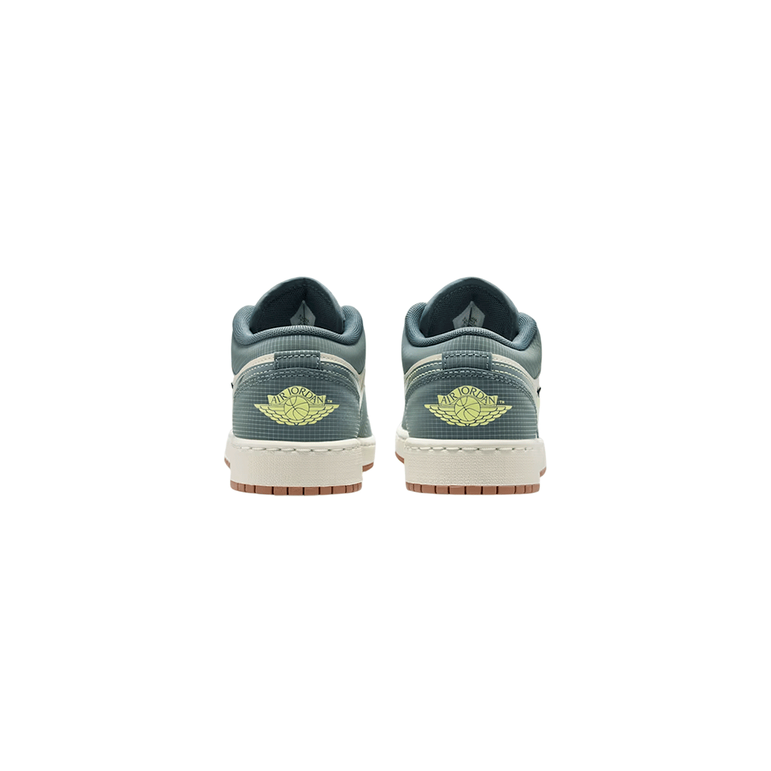 Air Jordan 1 Low SE "Sea Glass"