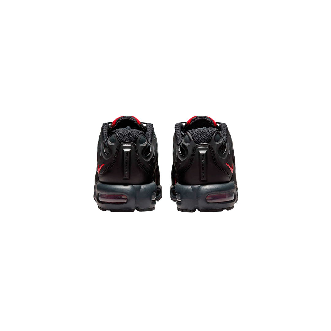 Air Max Plus Drift “Bred”