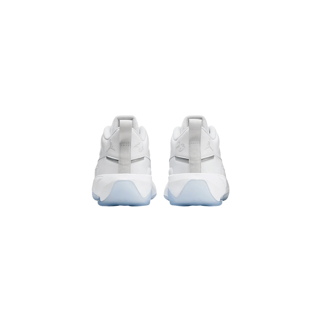Jordan Max Aura 7 "Triple White"