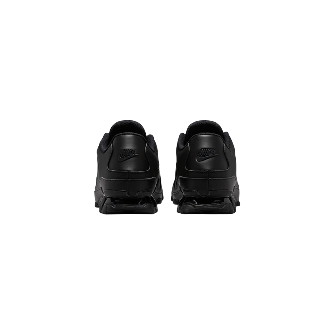 Nike Reax 8 "Triple Black"