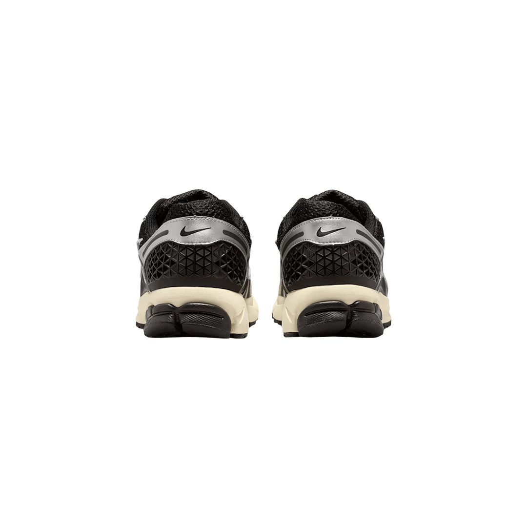 Nike Zoom Vomero 5 "Black Metallic Silver Coconut Milk"