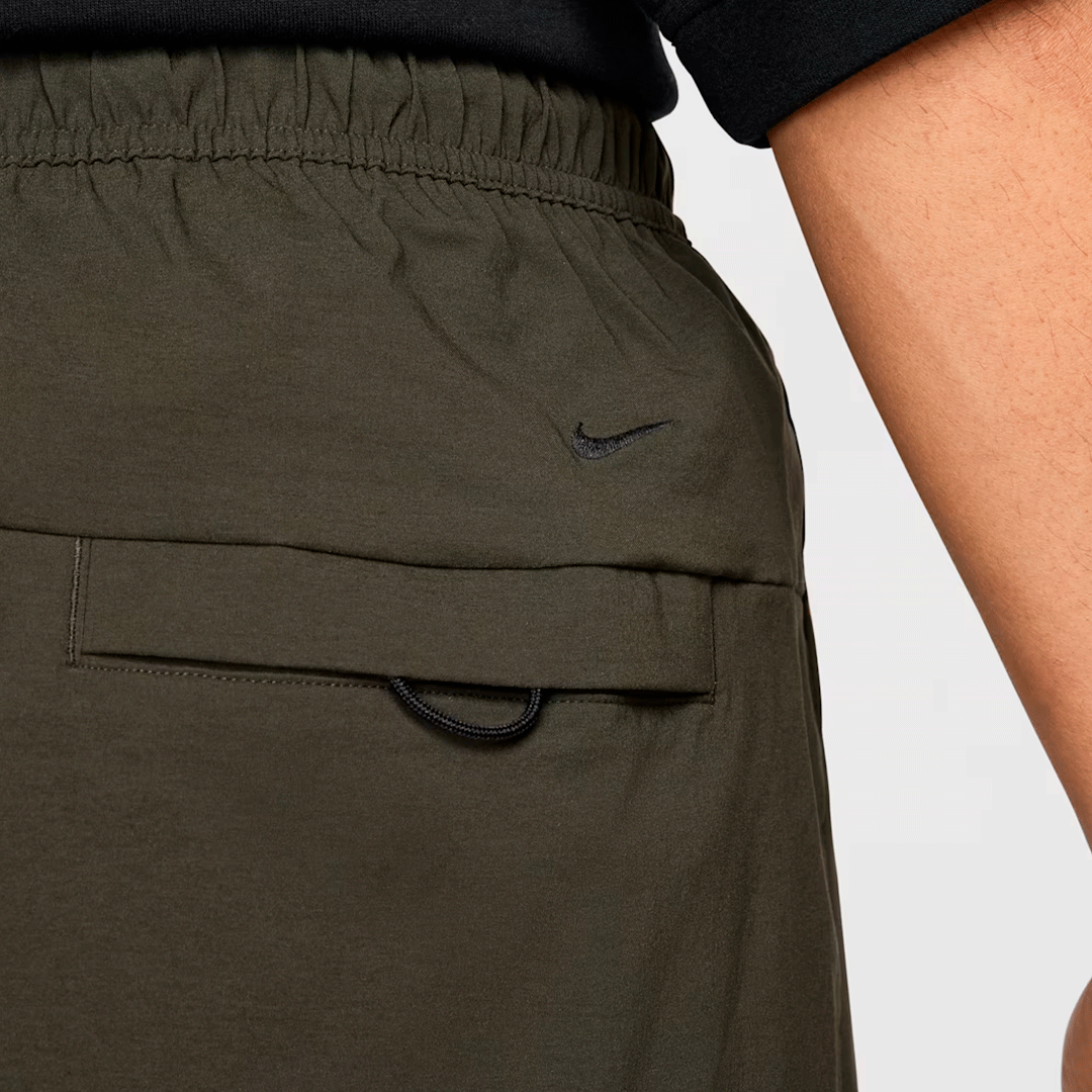 Nike "Nike tech Olive"