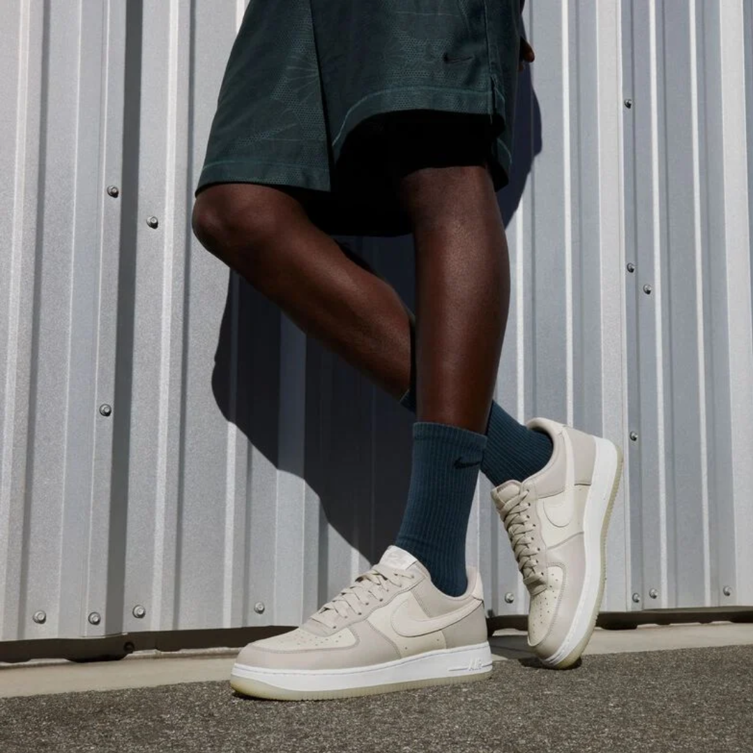 Nike Air Force 1 Low 07 LV8 Light Bone
