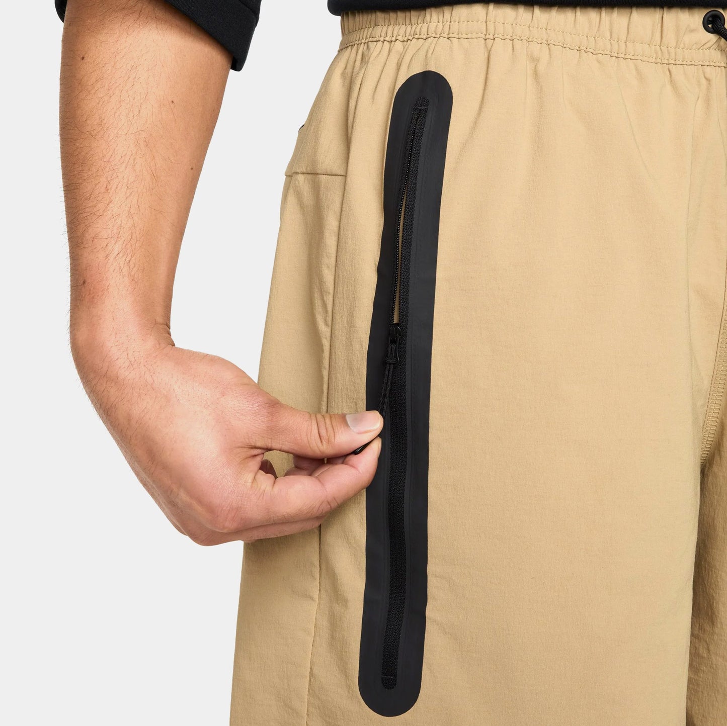 Short "Nike Tech Cream"