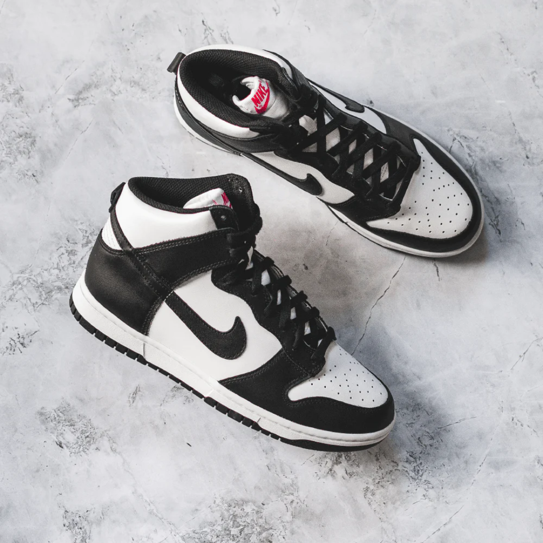 Nike Dunk High "Panda"