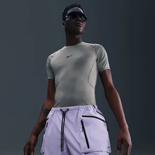 Short "Nike Tech Super Lightweight"