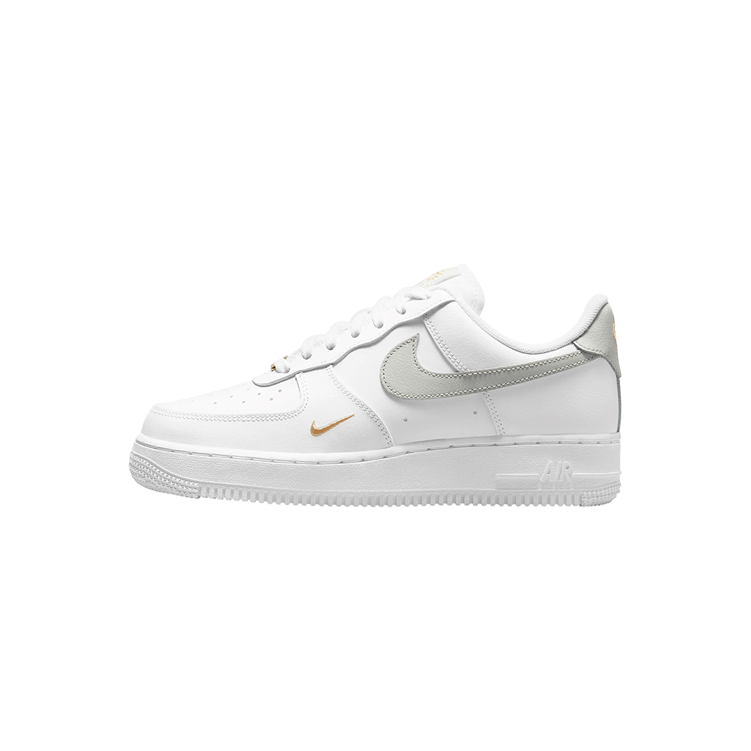 Nike Air Force 1 Low 07 Essential "White"