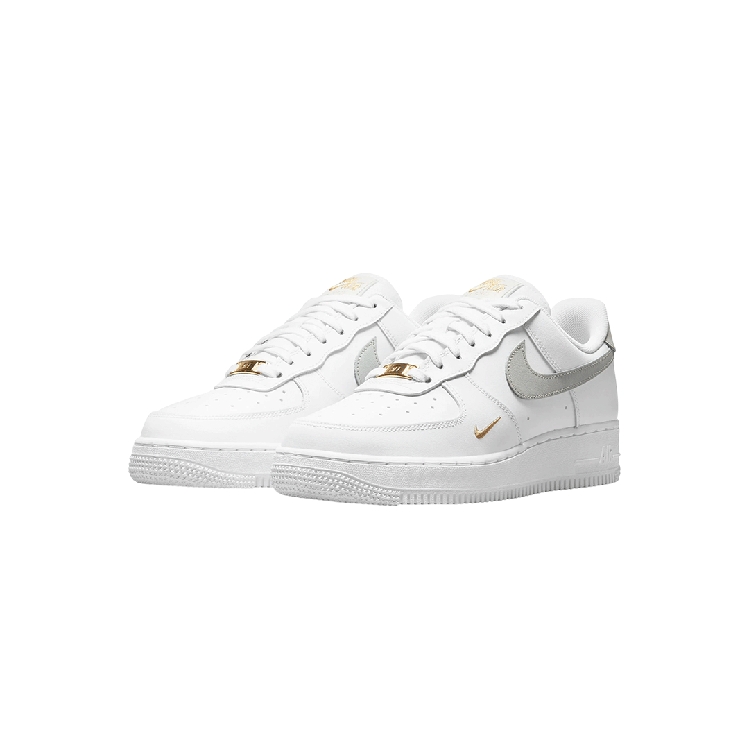 Nike Air Force 1 Low 07 Essential "White"