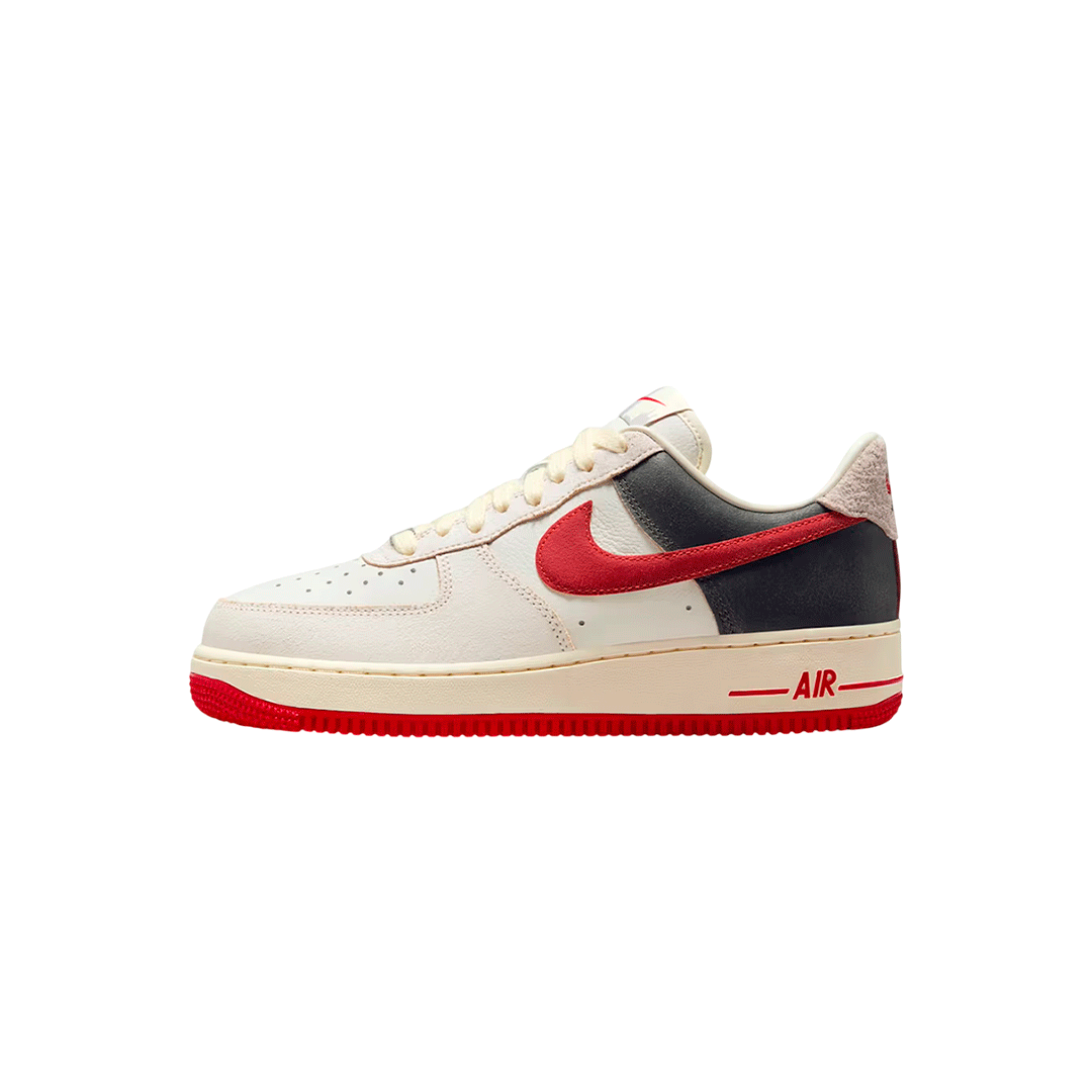 Nike Air Force 1 Low "Chicago"