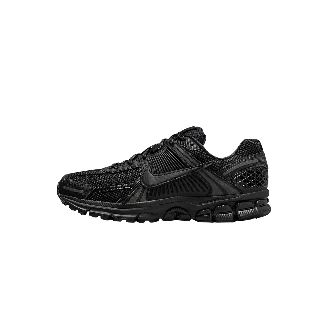 Nike Zoom Vomero 5 "Triple Black"
