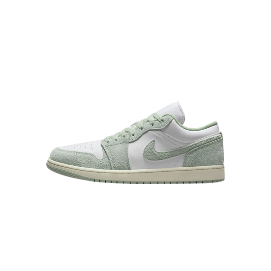 Air Jordan 1 Low "Light Green"