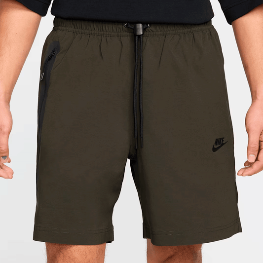 Nike "Nike tech Olive"