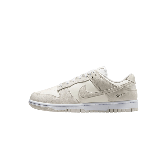 Nike Dunk Low SE "Sail White Metallic Silver"
