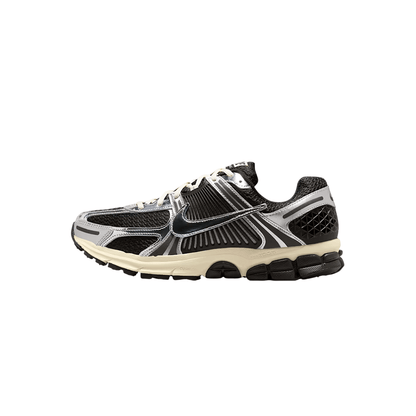 Nike Zoom Vomero 5 "Black Metallic Silver Coconut Milk"