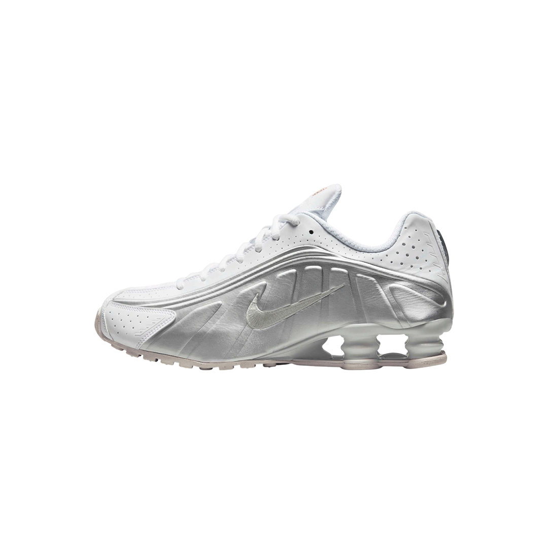 Nike Shox R4 "White Bright Crimson Metallic Silver"