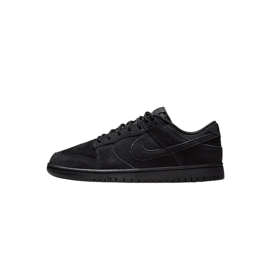 Nike Dunk Low "Black Cat"
