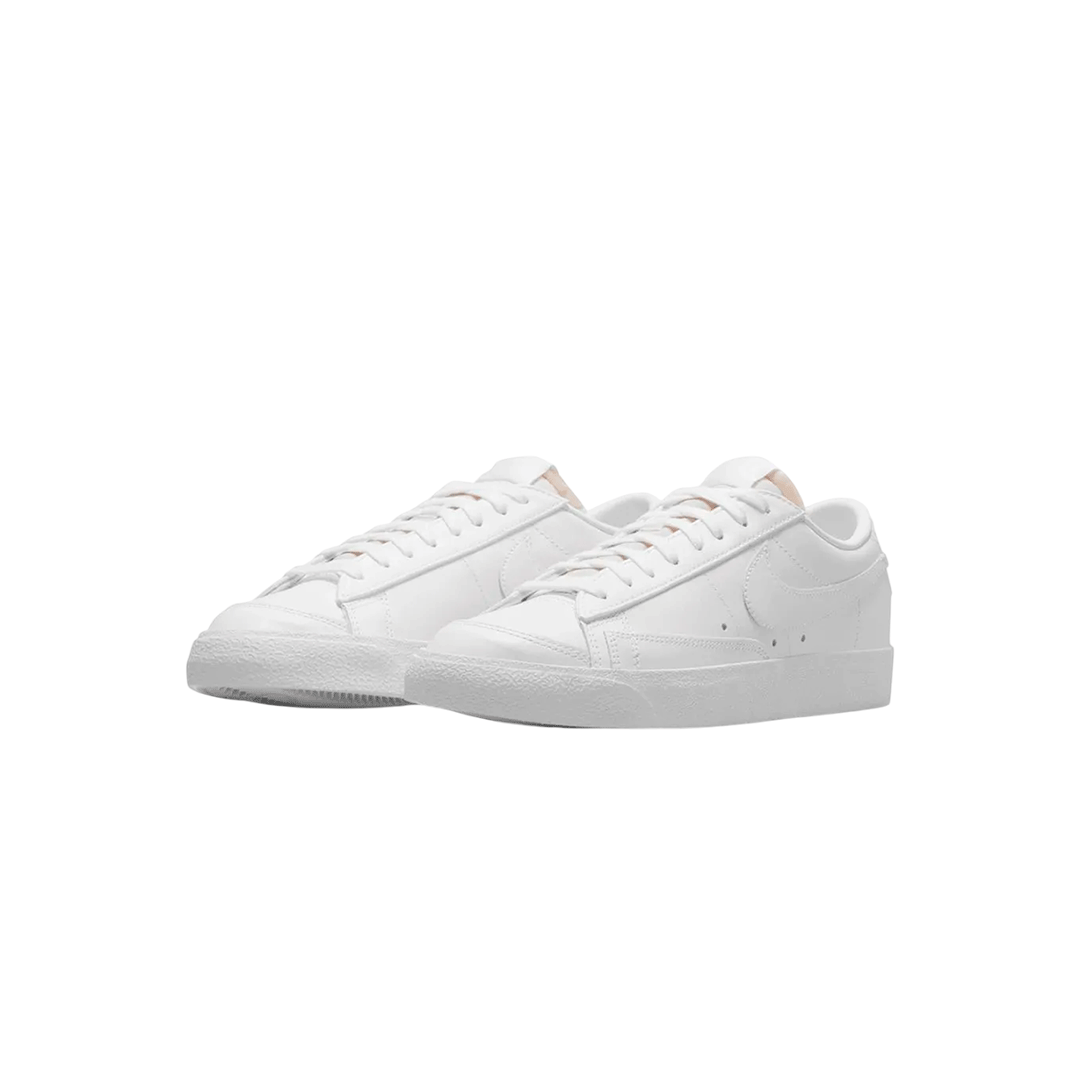 Nike Blazer Low 77' "Triple White"