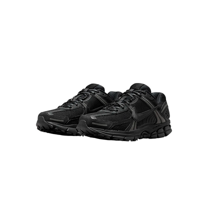 Nike Zoom Vomero 5 "Triple Black"