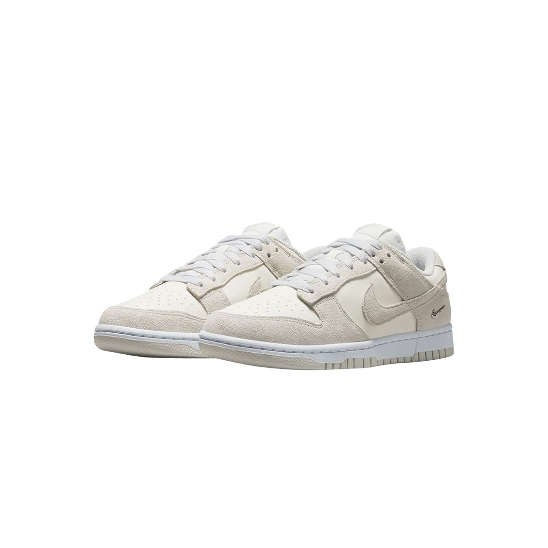 Nike Dunk Low SE "Sail White Metallic Silver"