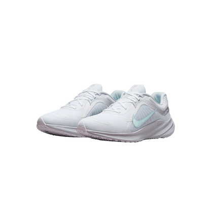 Nike Quest 5 "White/Metallic Silver"