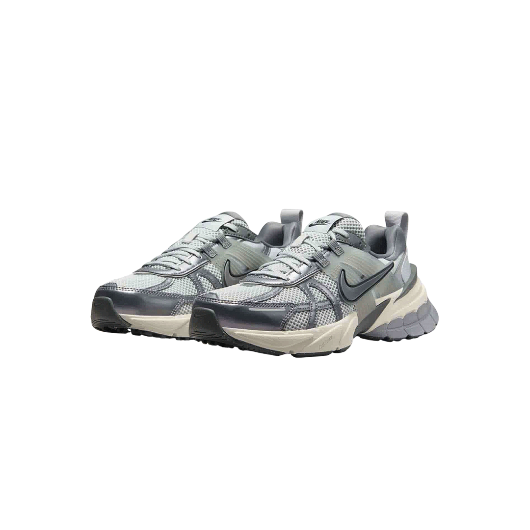 Nike V2K Run "Platinum Wolf Grey"