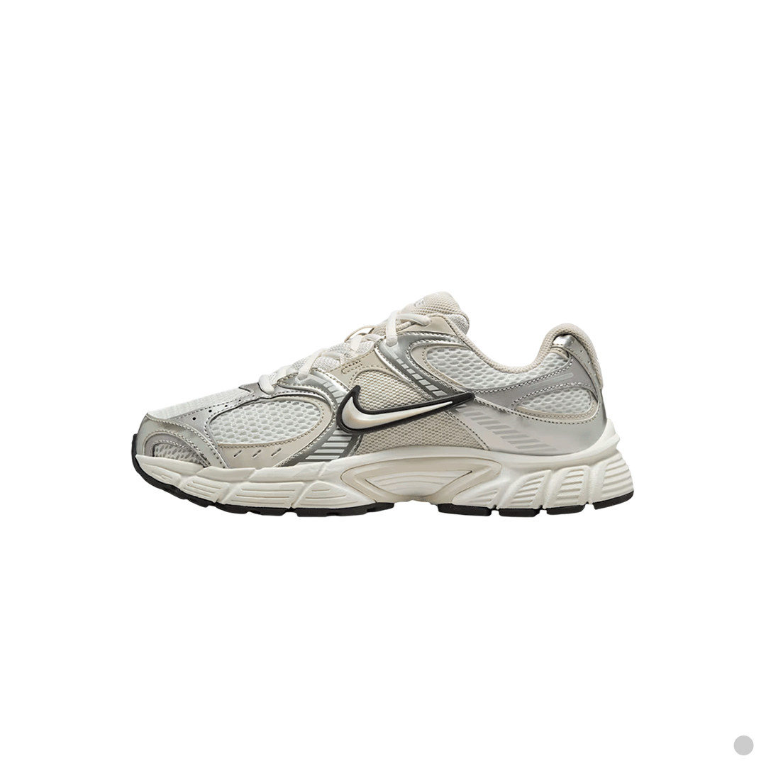 Nike V5 RNR "Summit White Sail"