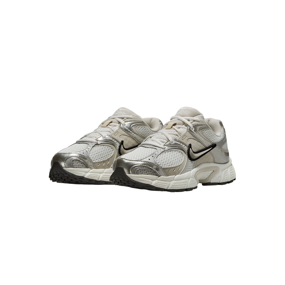 Nike V5 RNR "Summit White Sail"