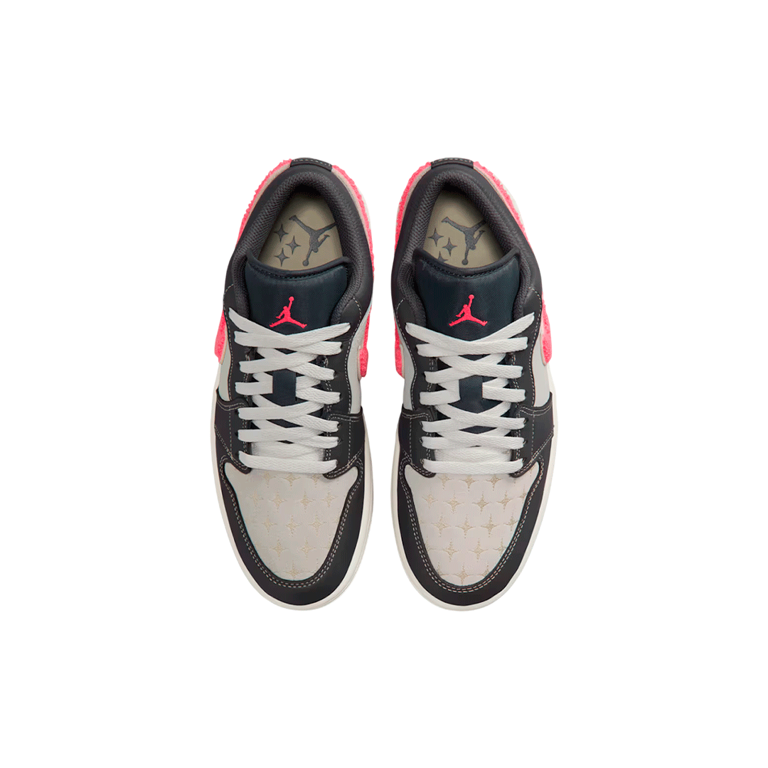 Air Jordan 1 Low "Light Graphite Hot Punch"