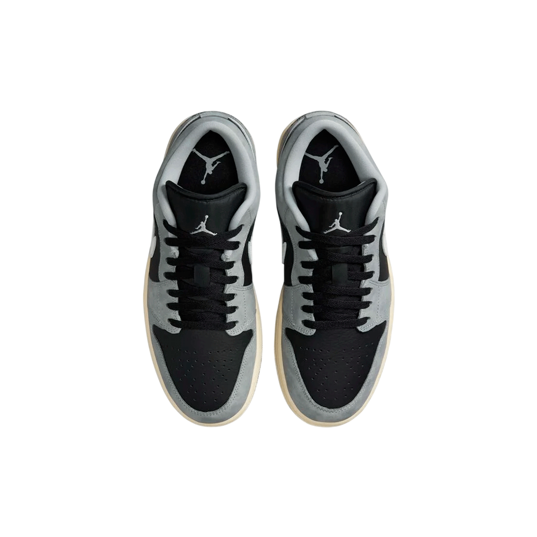 Air Jordan 1 Low "Light Smoke Grey"