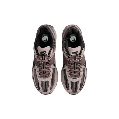 Nike Zoom Vomero 5 "College Grey Cave Stone"