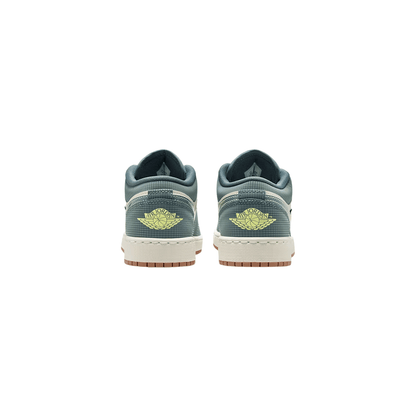 Air Jordan 1 Low SE "Sea Glass"