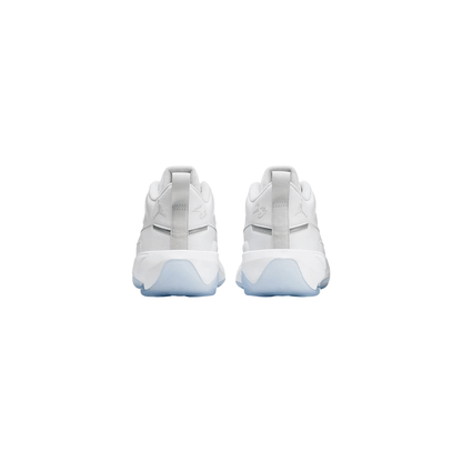 Jordan Max Aura 7 "Triple White"