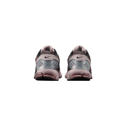 Nike Zoom Vomero 5 "College Grey Cave Stone"