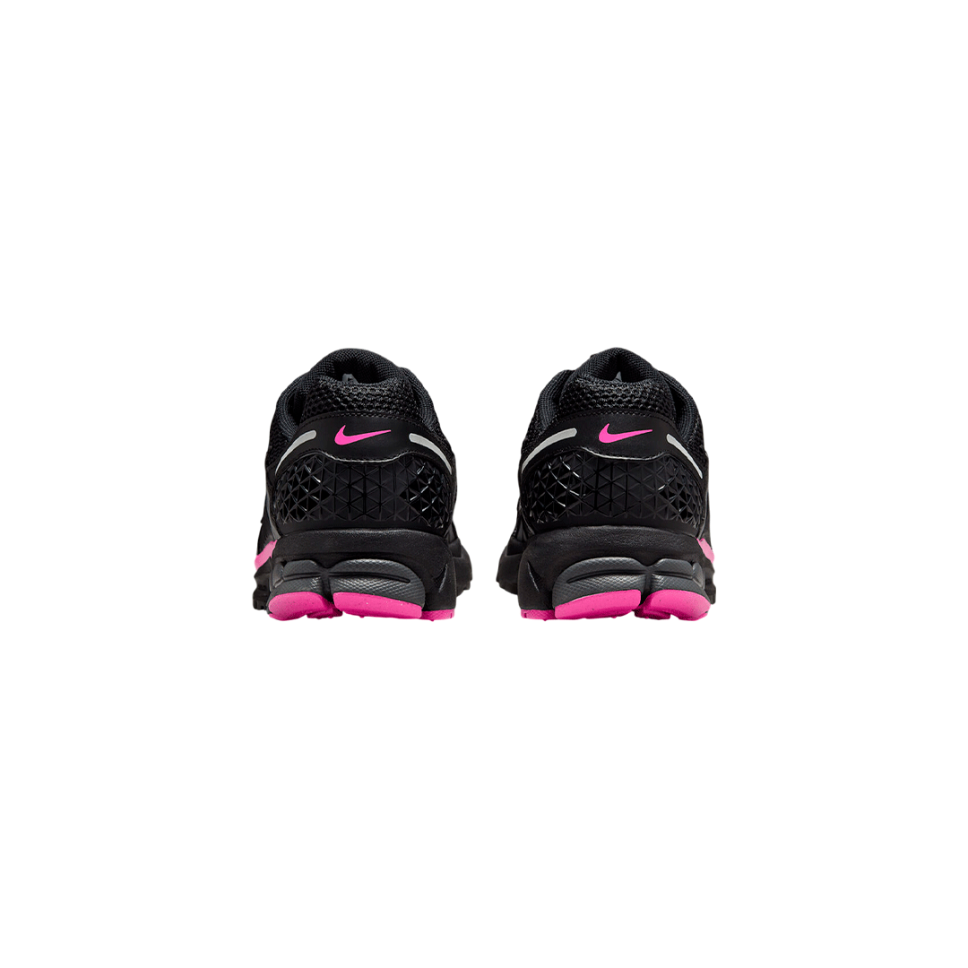 Nike Zoom Vomero 5 "Black Pink Blast"