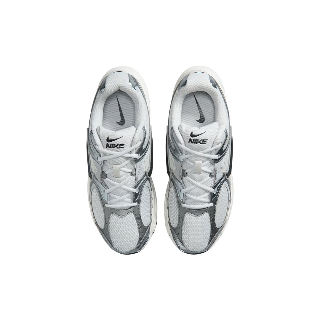 Nike V5 RNR "Photon Dust Smoke Grey"