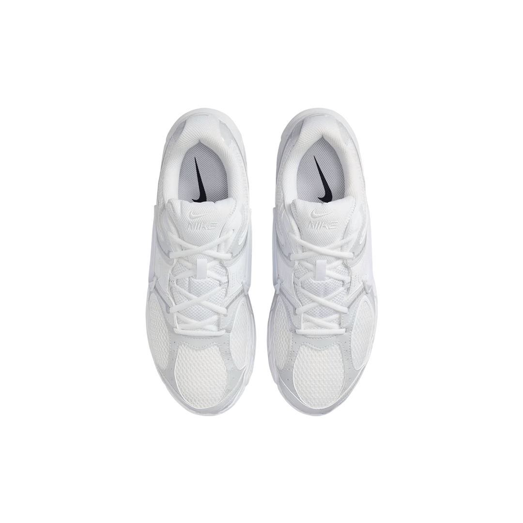 Nike V5 RNR "Triple White"