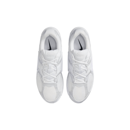 Nike V5 RNR "Triple White"