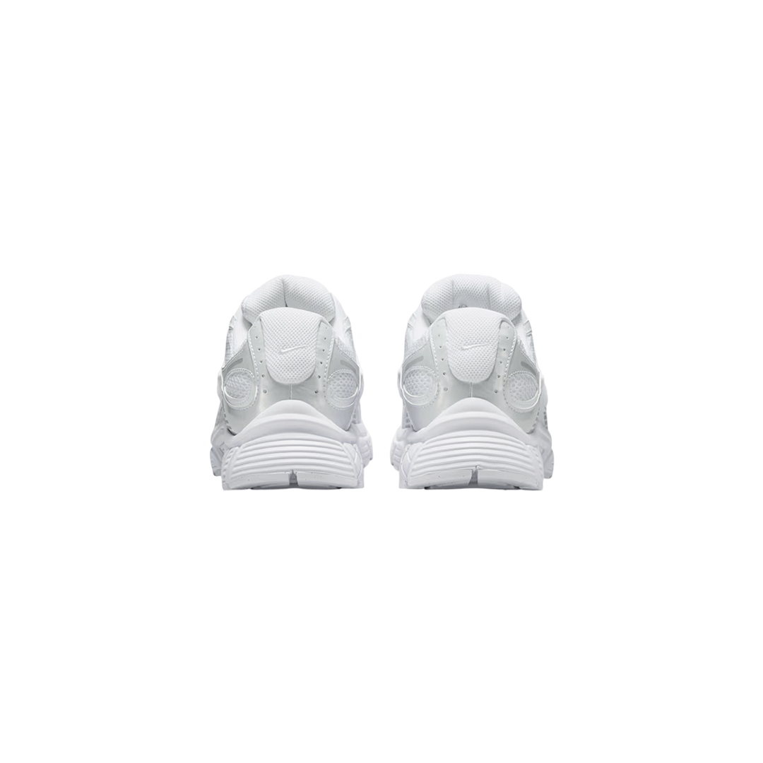Nike V5 RNR "Triple White"