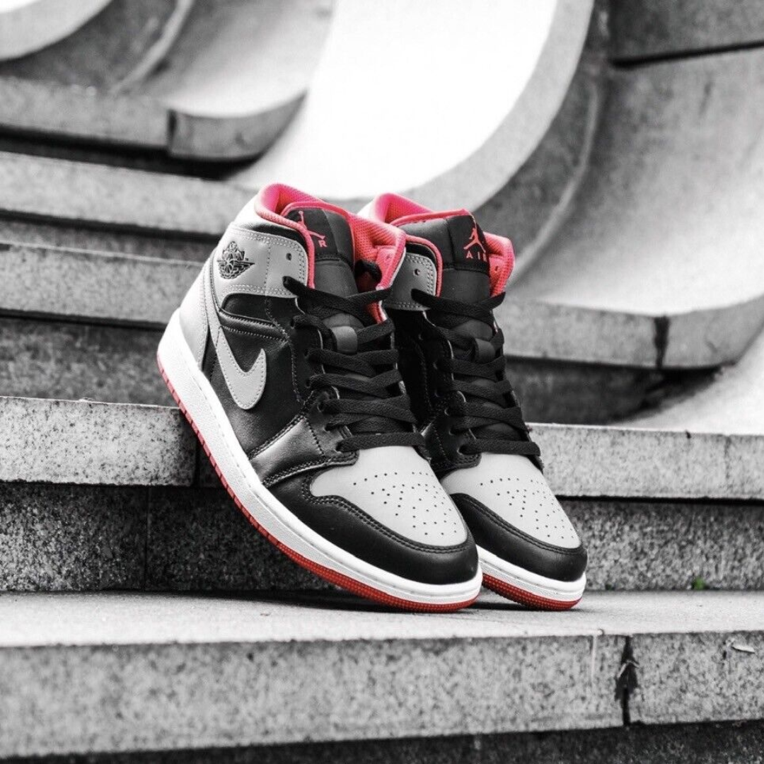 Air Jordan 1 Mid "Bred Shadow"