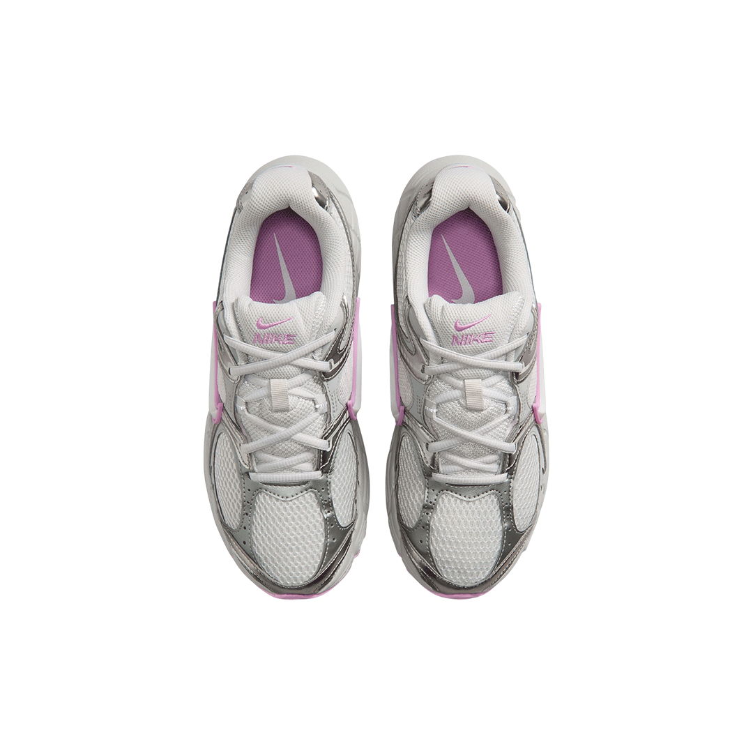 Nike V5 RNR "Light Magenta"