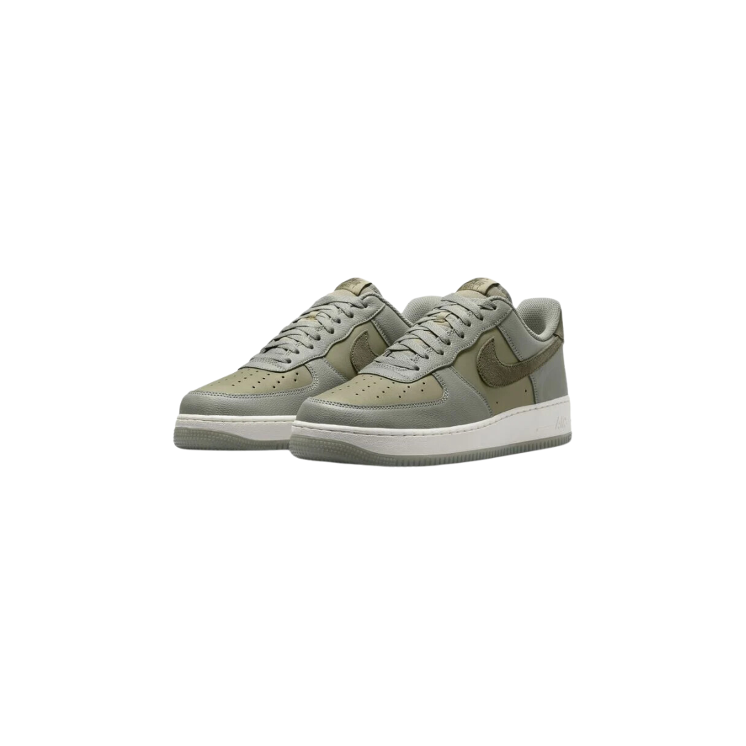 Nike Air Force 1 '07 LV8