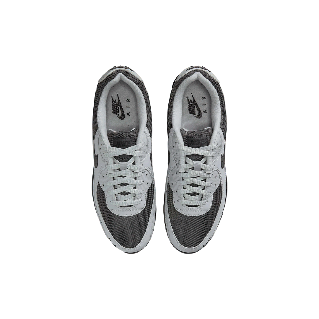 Nike Air Max 90 "Light Smoke Grey"