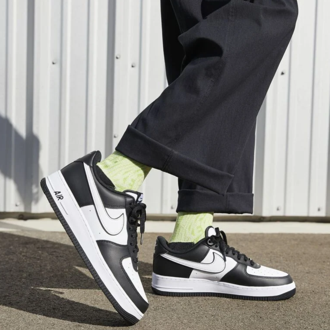 Nike Air Force 1 07 Low "Panda"