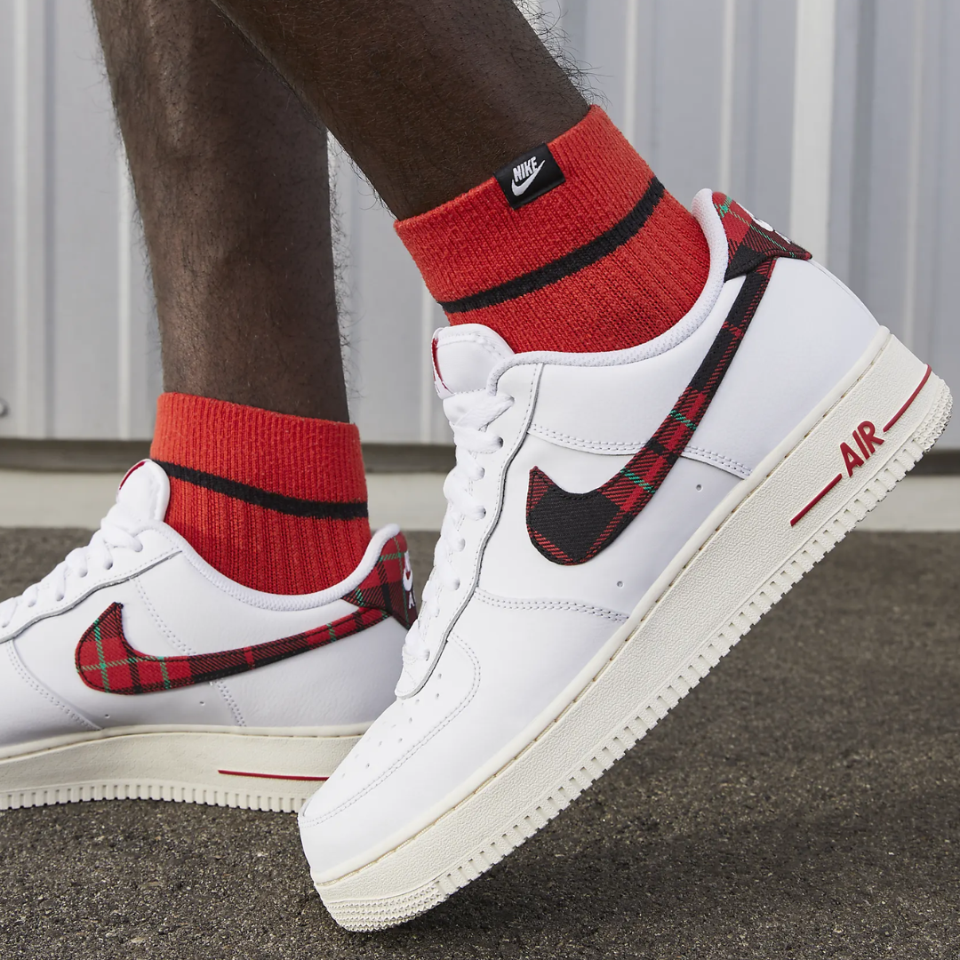 Nike Air Force 1 Low '07 LV8 "Tartan Plaid White University Red"