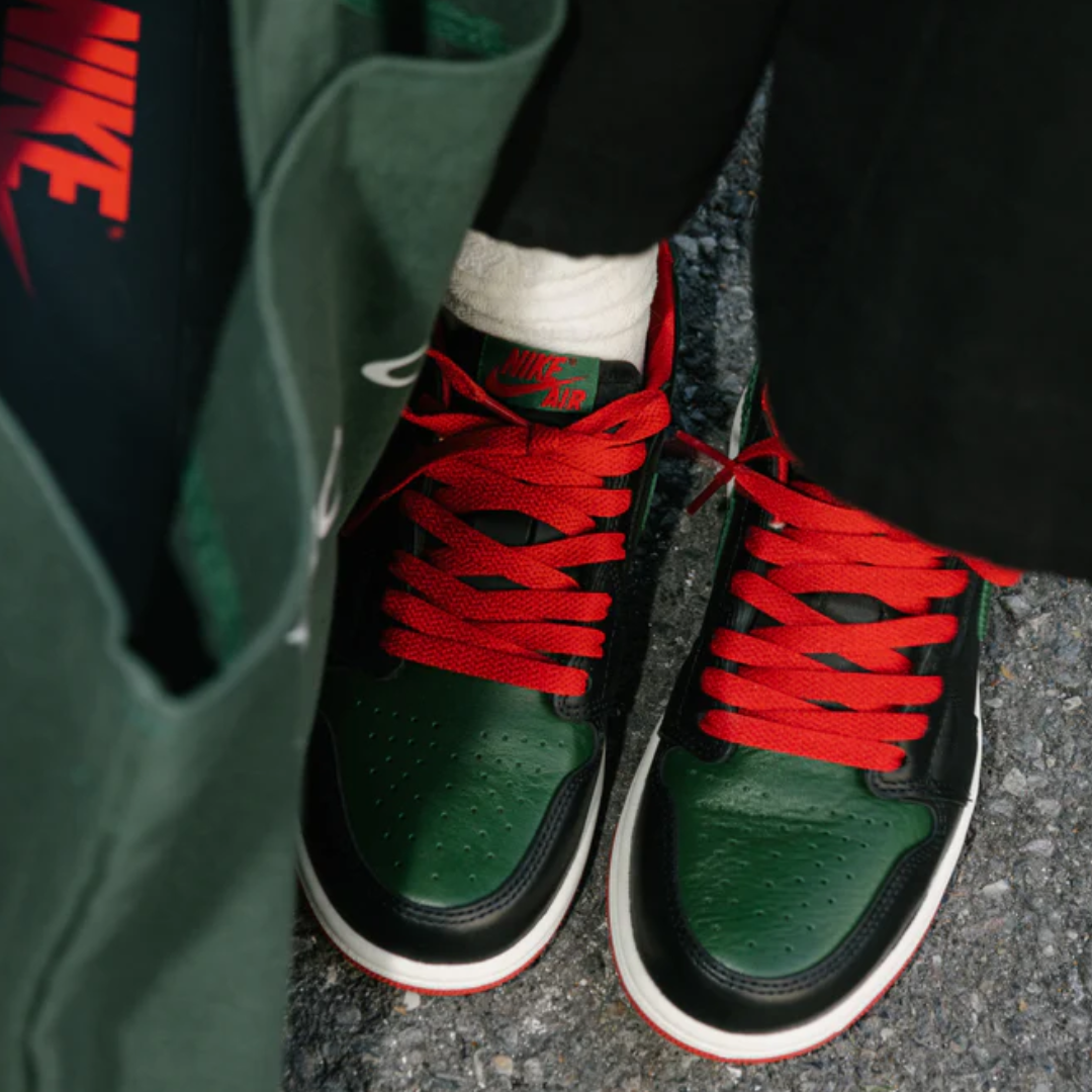 Air Jordan 1 Low OG 'Black Gorge Green'