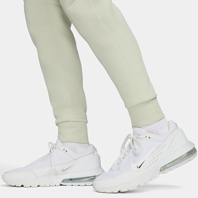 Jogger "Nike Sportswear Tech Fleece"
